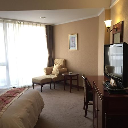 Huiquan Dynasty Hotel Qingdao Esterno foto