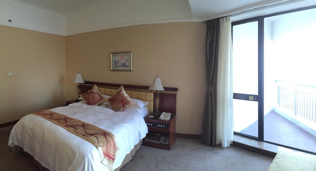 Huiquan Dynasty Hotel Qingdao Esterno foto