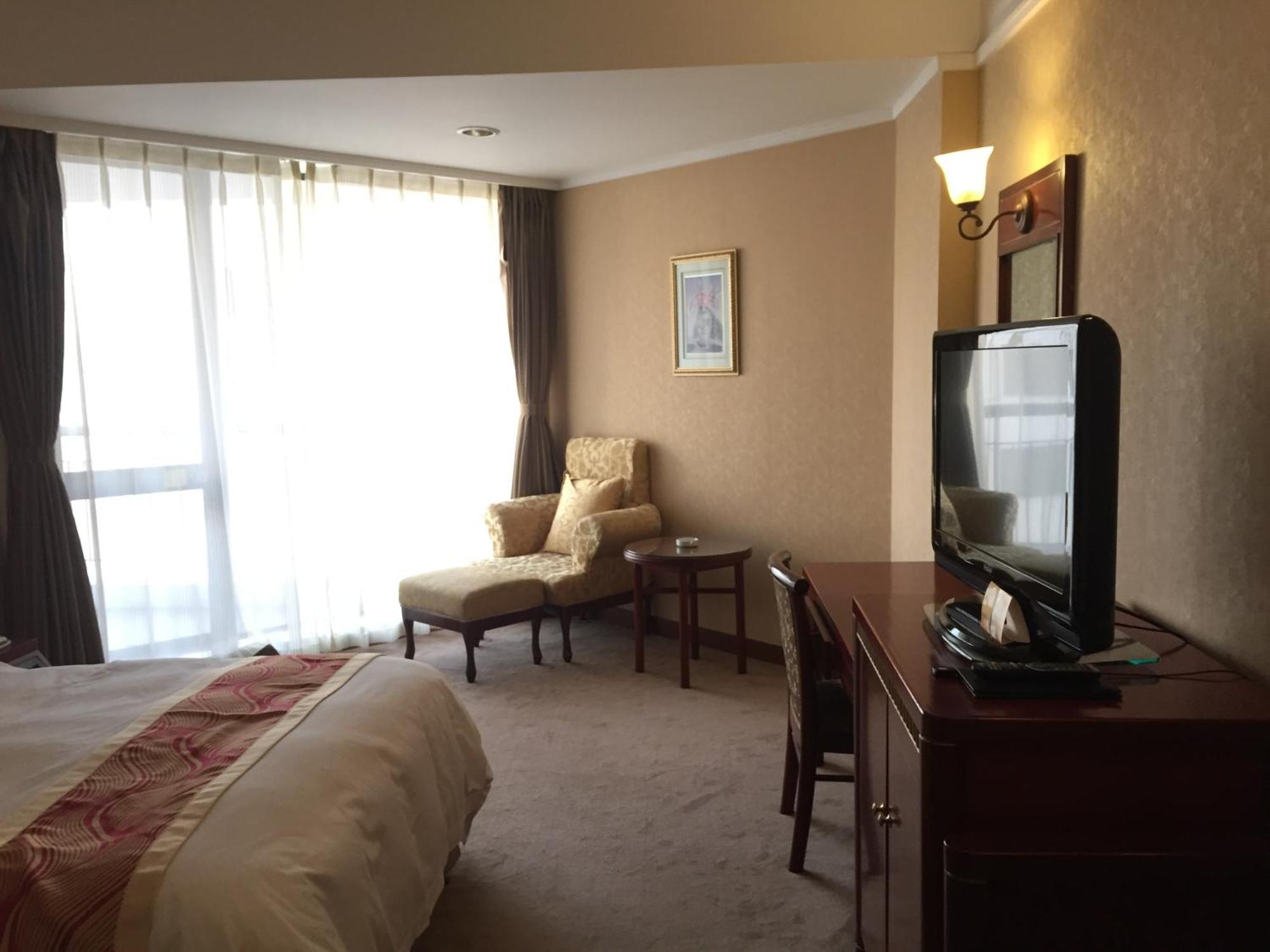 Huiquan Dynasty Hotel Qingdao Esterno foto