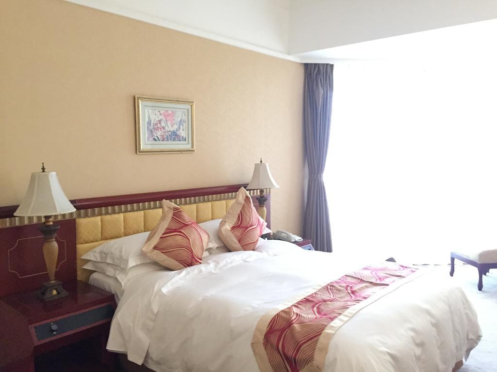Huiquan Dynasty Hotel Qingdao Esterno foto