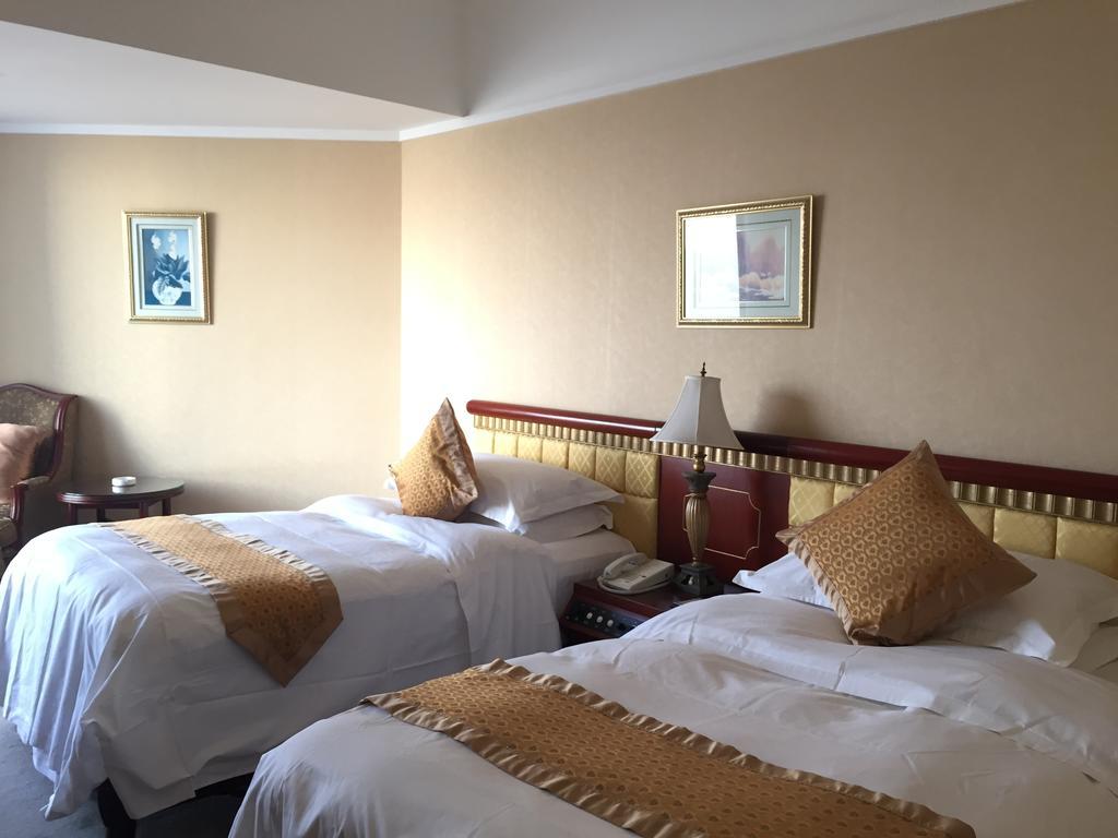Huiquan Dynasty Hotel Qingdao Esterno foto