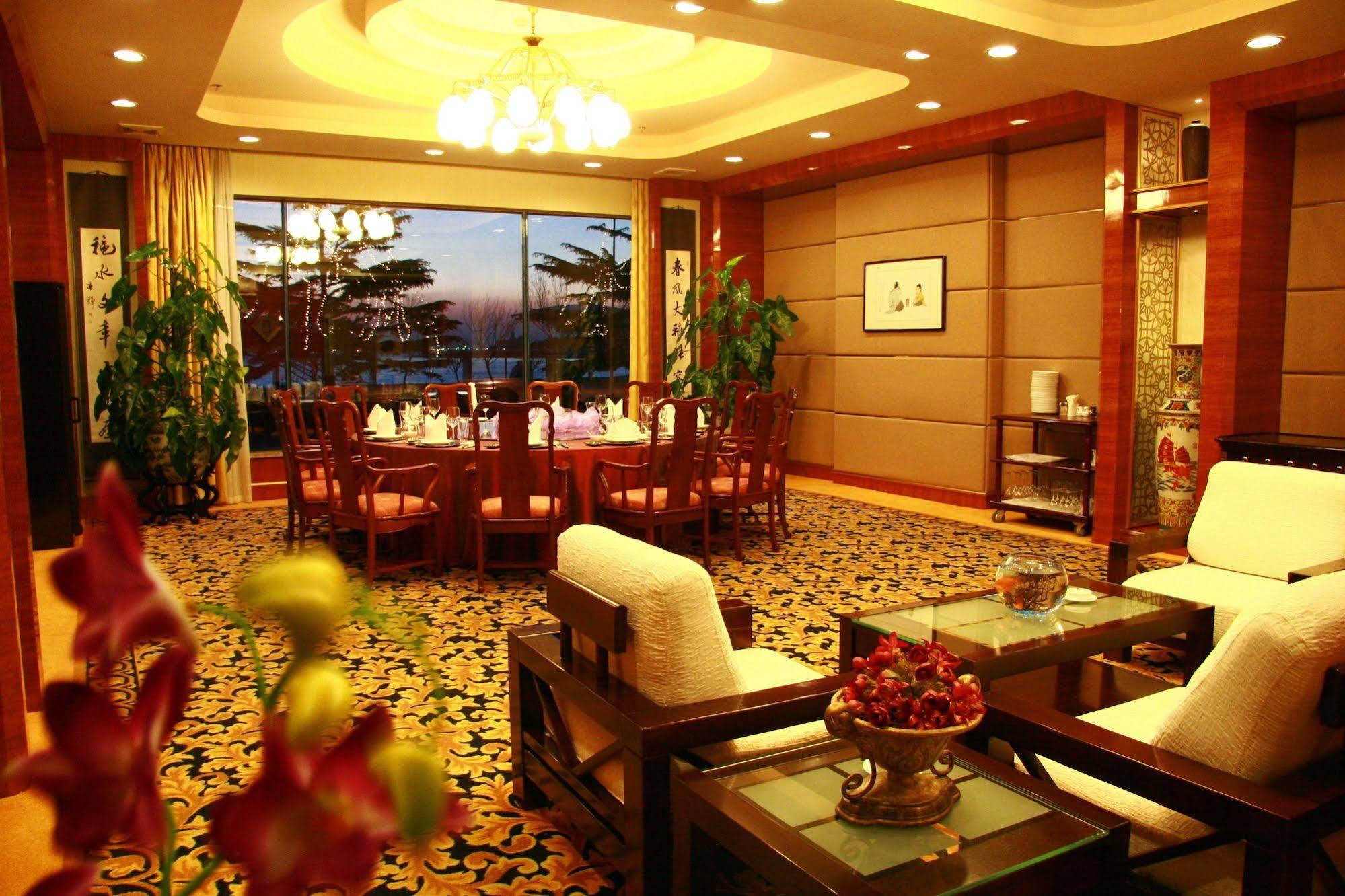 Huiquan Dynasty Hotel Qingdao Esterno foto