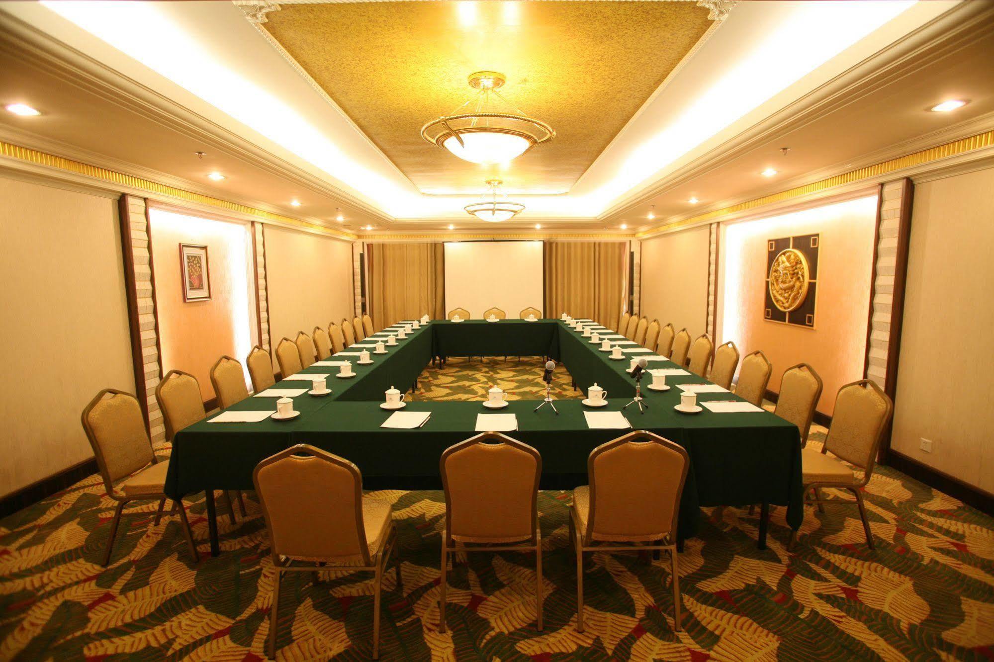 Huiquan Dynasty Hotel Qingdao Esterno foto