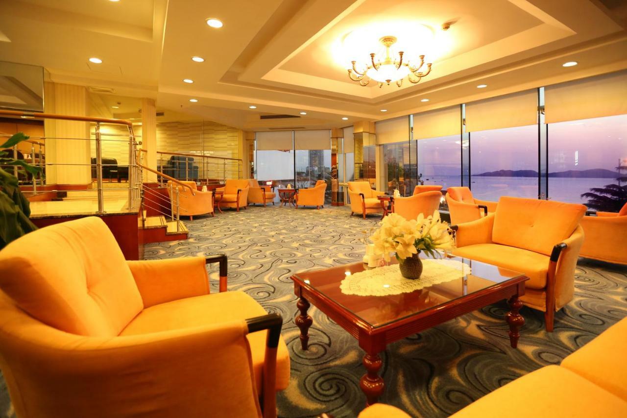 Huiquan Dynasty Hotel Qingdao Esterno foto